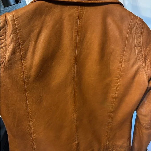 Madewell Washed Leather Motorcycle Jacket in Cedar (S) Like New - Picture 14 of 15